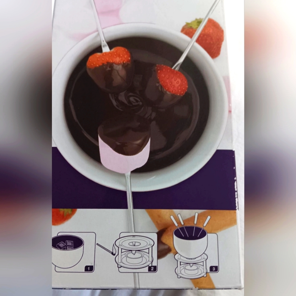 Fondue Set - Picture 2 of 4
